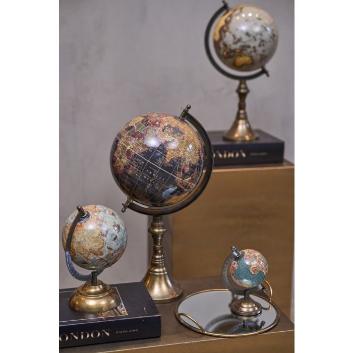 Globus med fod 21 cm høj