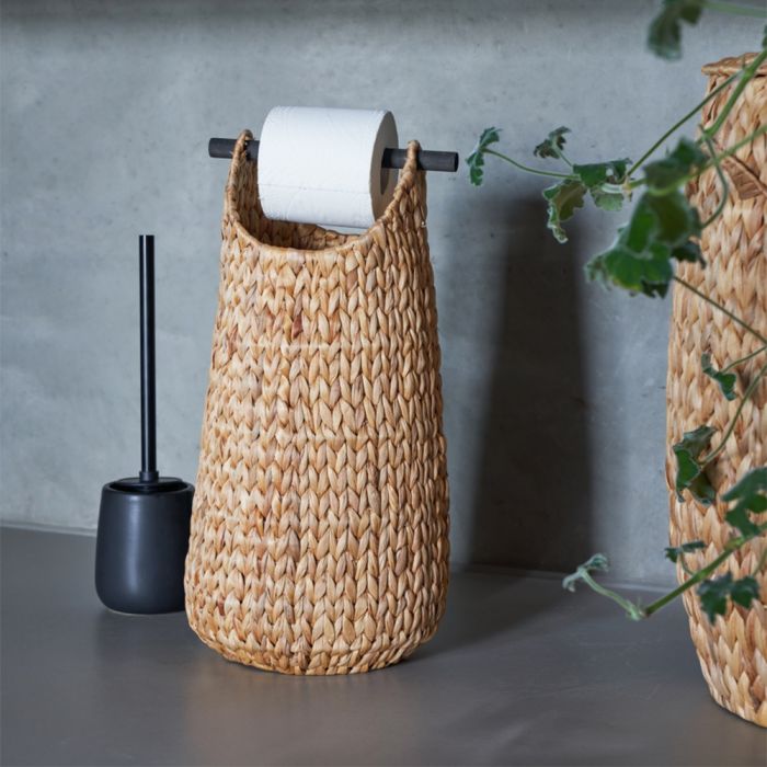 Toiletpapirholder fra House doctor stående på gulv