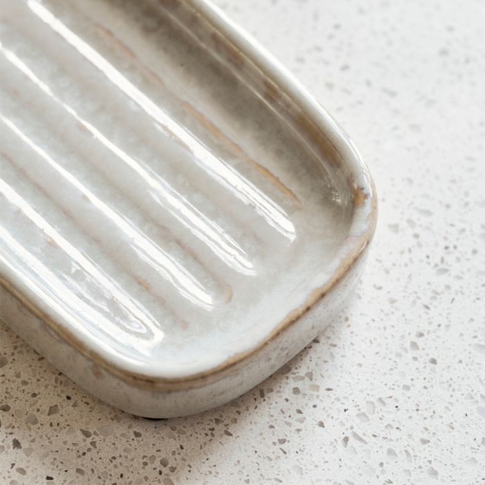 Meraki Datura sæbeholder i stentøj i farven shellish grey set oppe fra