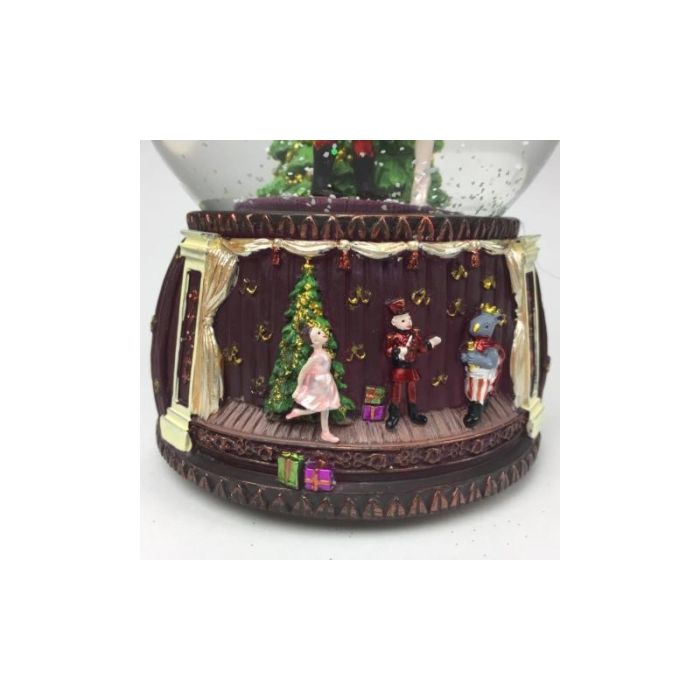 Snekugle Nøddeknækkeren