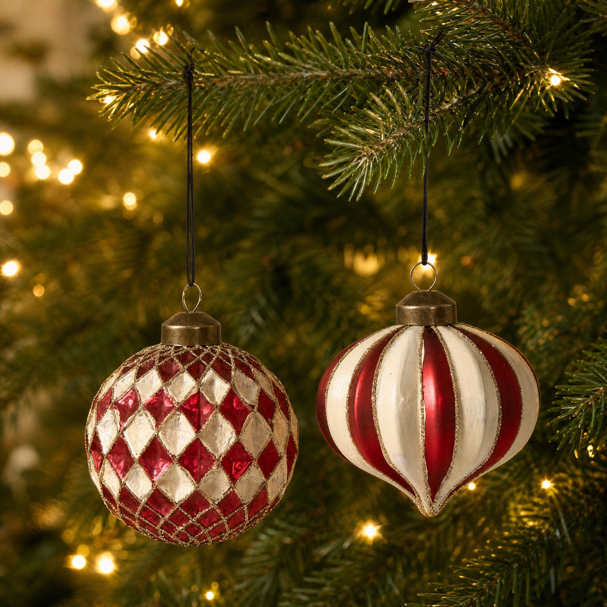 Christmas bauble Red and off-white