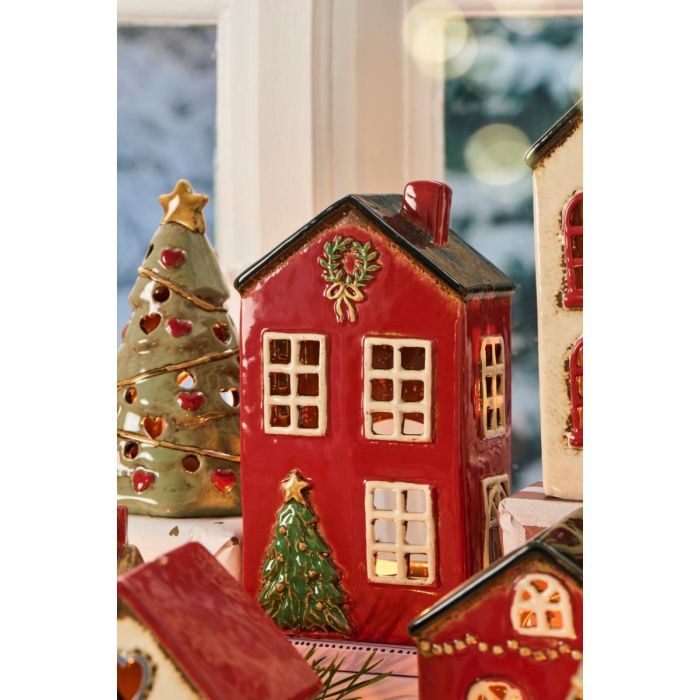 Stillenat Hus til fyrfadslys med juletræ