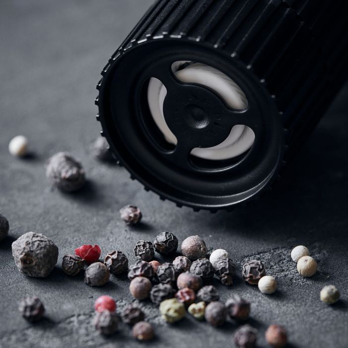 Nicolas Vahé Salt & Peber