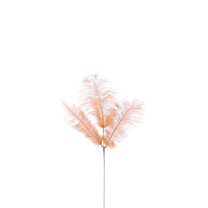 Tregrenet orange fjer. 61 cm lang.