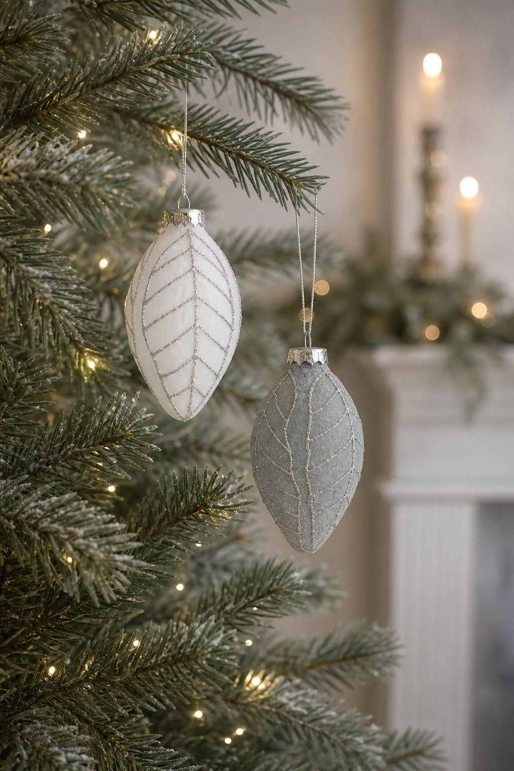 Oblong Christmas ball with leaf