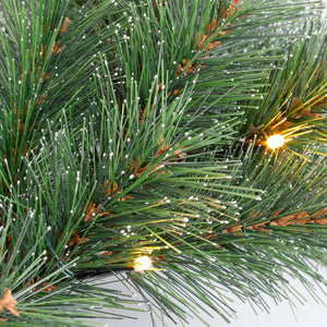 Needle tips on Glendon 10 m lighted fir garland