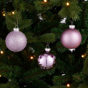 Julekugler i lilla nuancer med glitter