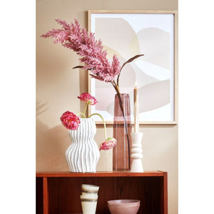 Vase med dekorative streger
