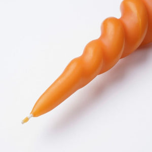 Kegleformet lys med snoet top orange