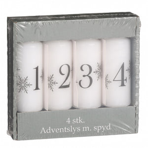 White / green Advent candles