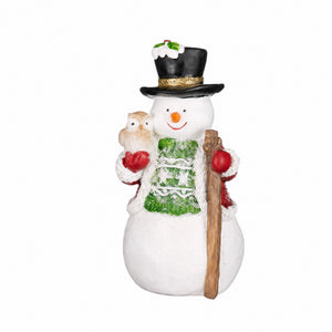 Snowmen with forest animals
