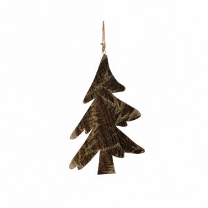 Wooden ornament with fern leaves