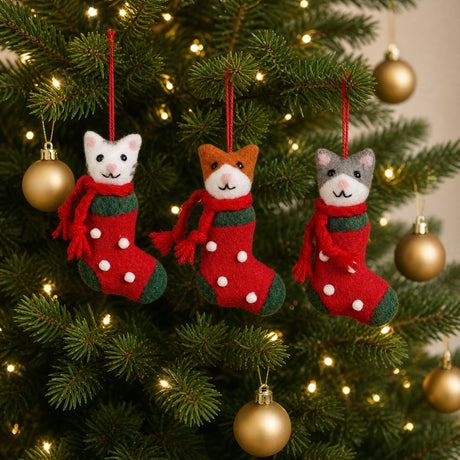 Christmas stocking with cat in felt