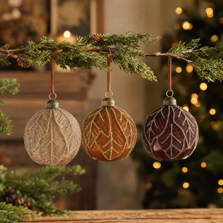 Christmas bauble brown with leaf pattern