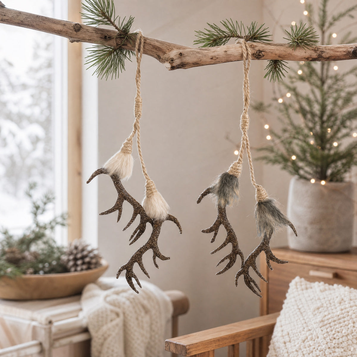 Antlers for hanging 22 cm long