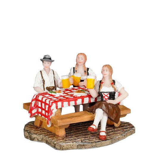 LuVille Schnitzel til aften figur til juleby med tyrolerstemning