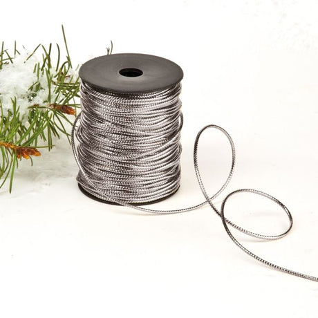 Sølvfarvet trådbånd