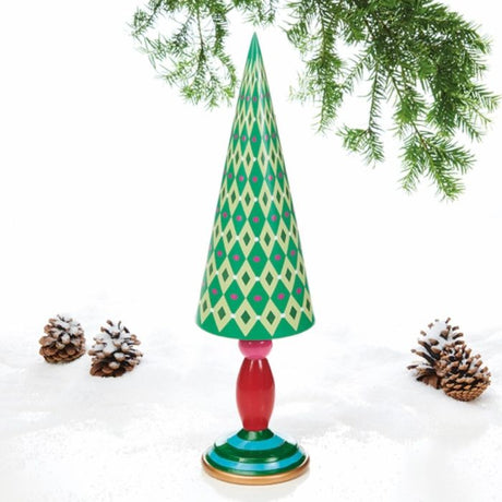 Modernet, mønstret og farverigt juletræ fra Pobra.  