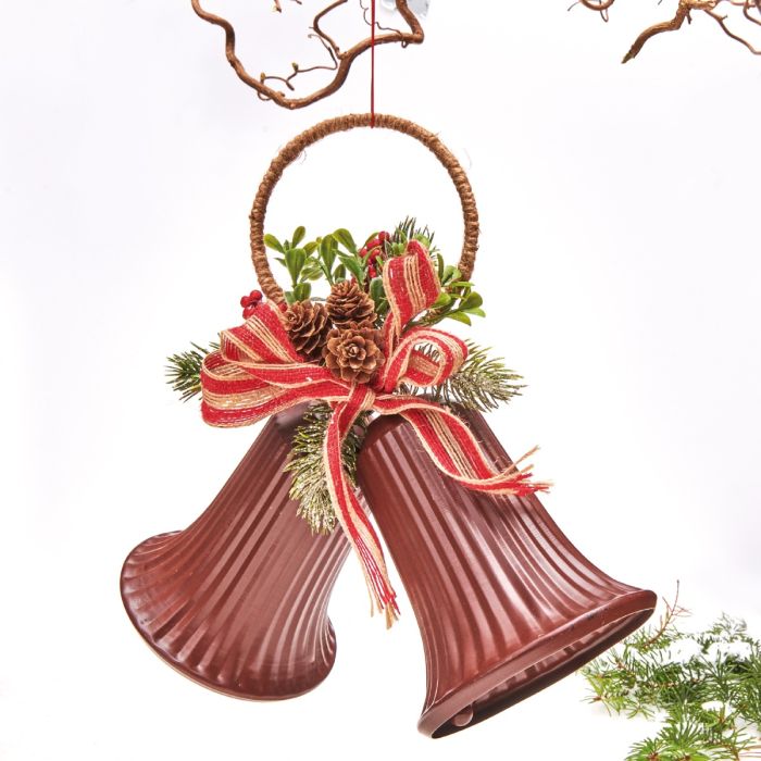 Røde juleklokker i metal