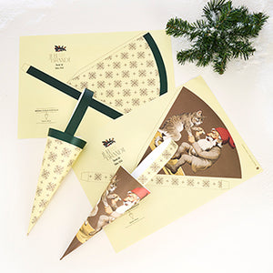 Christmas cones with a DIY green motif and elf design from Juel & Brandt