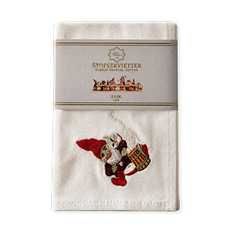 White cloth napkin with embroidered Christmas gnome with cat, 2-pack from Juel & Brandt