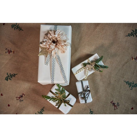 Træpynt med glitter og snor