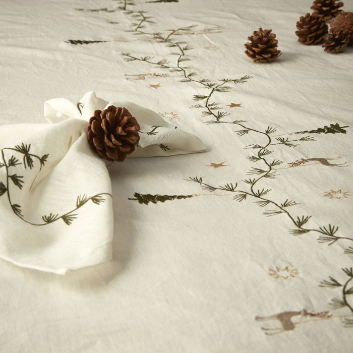 Dug med vintermotiv 140 cm x 360 cm hvid