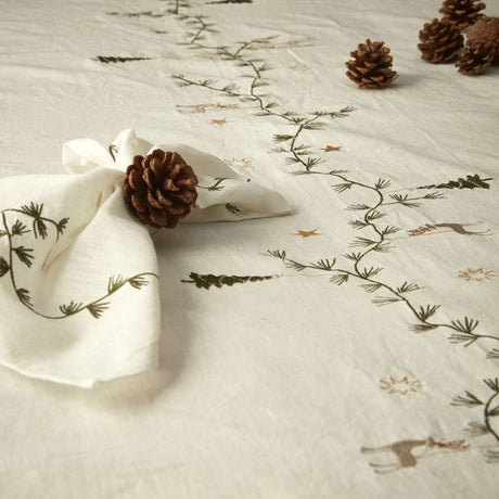 Dug med vintermotiv 140 cm x 360 cm hvid