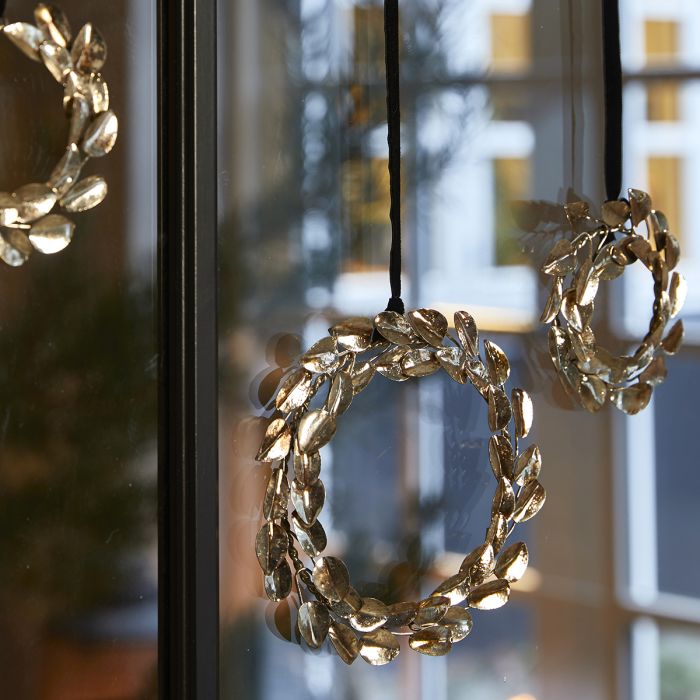 Bladkrans i metal 10 cm i dia