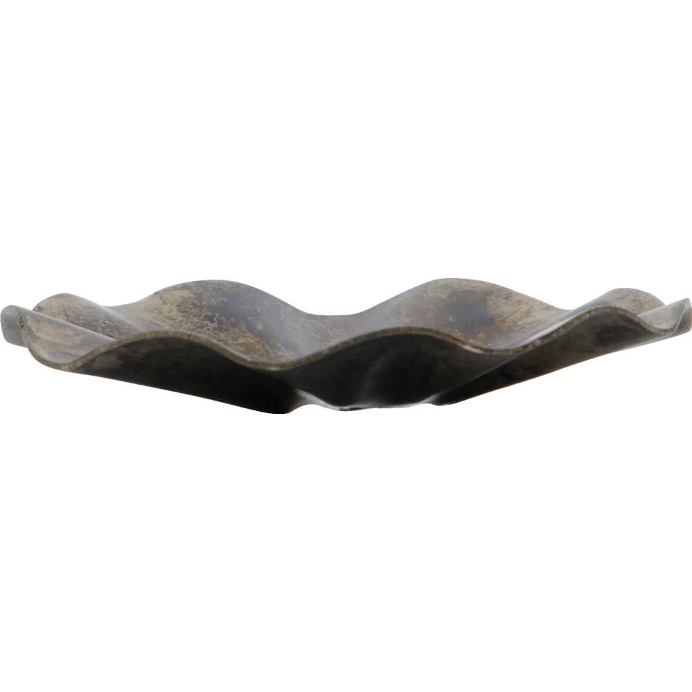 Horizontal light wreath with wavy edges from House Doctor