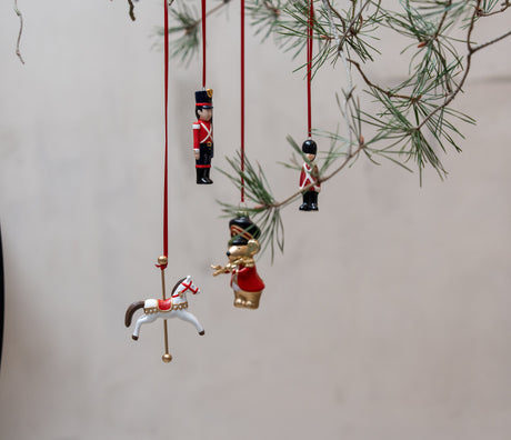 Juleophæng med karruselhest