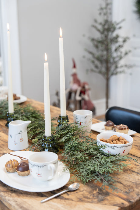 Laid Christmas table with Speedtsberg Christmas tableware
