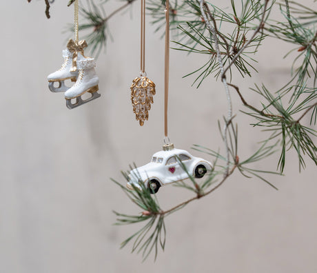 Christmas ornaments from Speedtsberg on silk fir branches