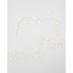 House Doctor string lights with small white berries and built-in LED lights