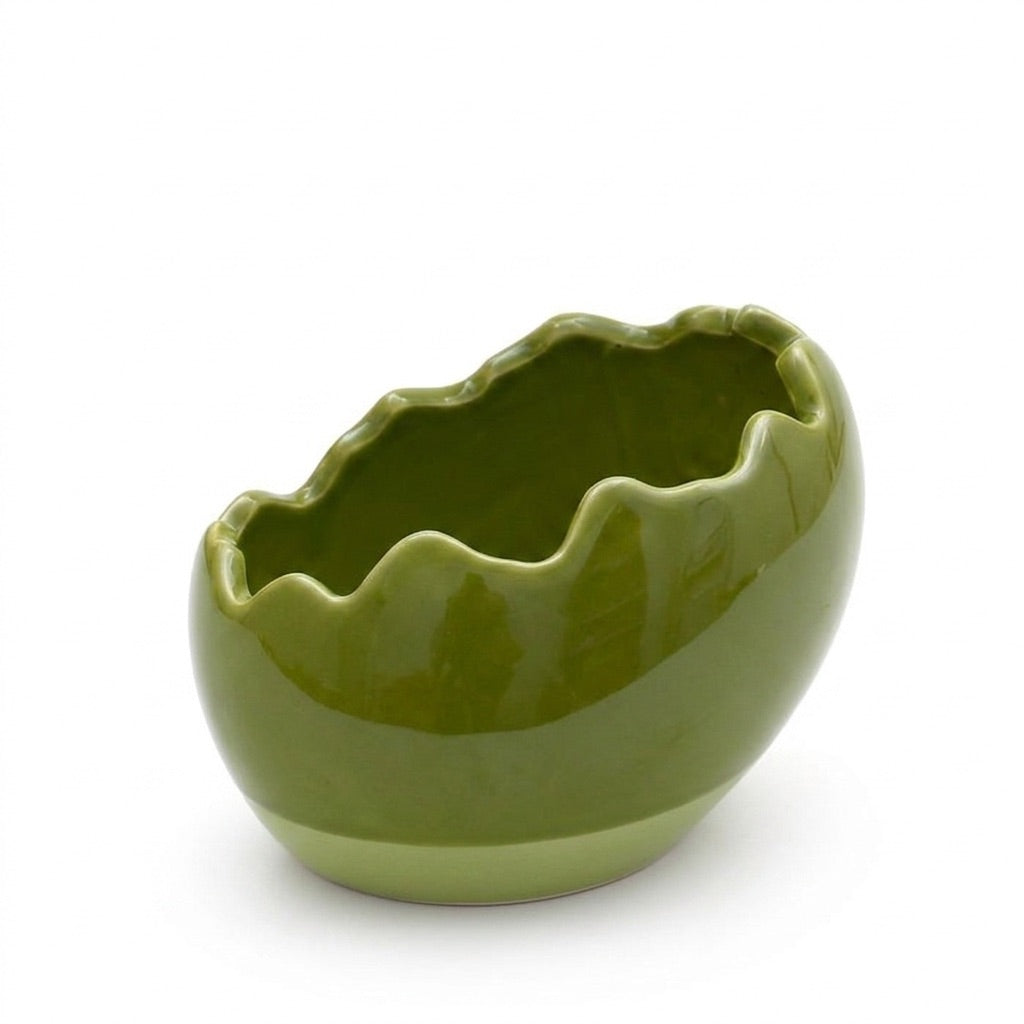 Pearlescent eggshell
