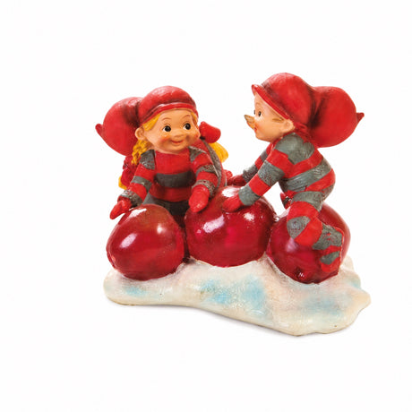 BABY ELVES WITH APPLES