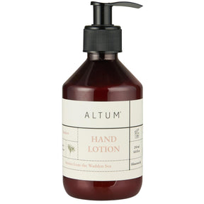 ALTUM Meadow hand lotion from Ib Laursen in a brown pump bottle with a black pump and a light label, 250 ml