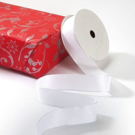 Hvidt silkebånd 25 mm bredt