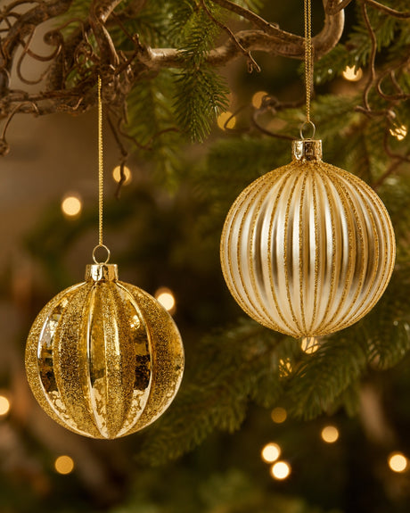 Christmas ball with gold-colored pattern