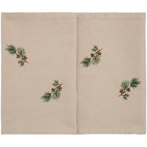 Tradition table runner with pine branches and cones from Ib Laursen