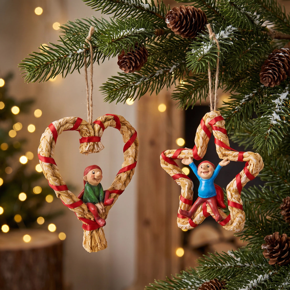 STRAW BRAMMING ELF DECORATION