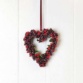 Hjerte med mørkerøde bær