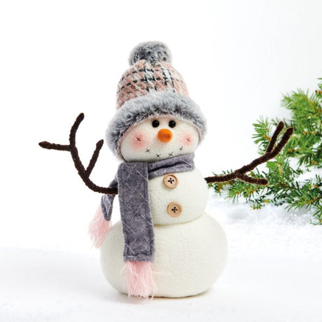 Snemand med hat og halstørklæde