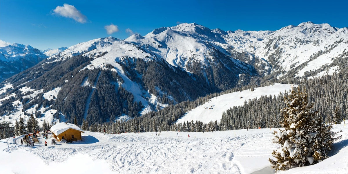 Baggrund i stof med bjergrigt vinterlandskab fra My Village