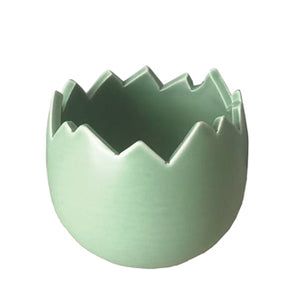 Æggeskal i grønt keramik til påskepynt