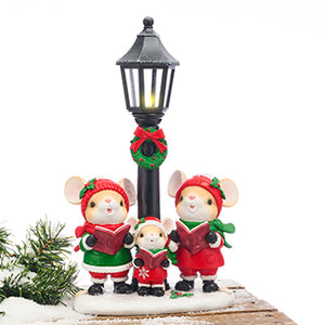 Christmas mouse at a lamppost with LED light from Pobra