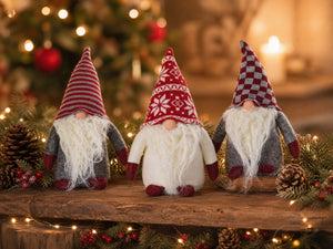 Gnome with patterned hat 20 cm