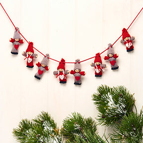 Garland with 8 Christmas gnomes on a 120 cm cord from Pobra