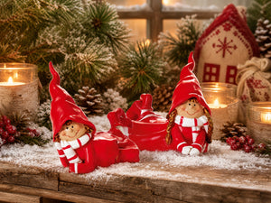 LYING DOWN ELF CHILDREN