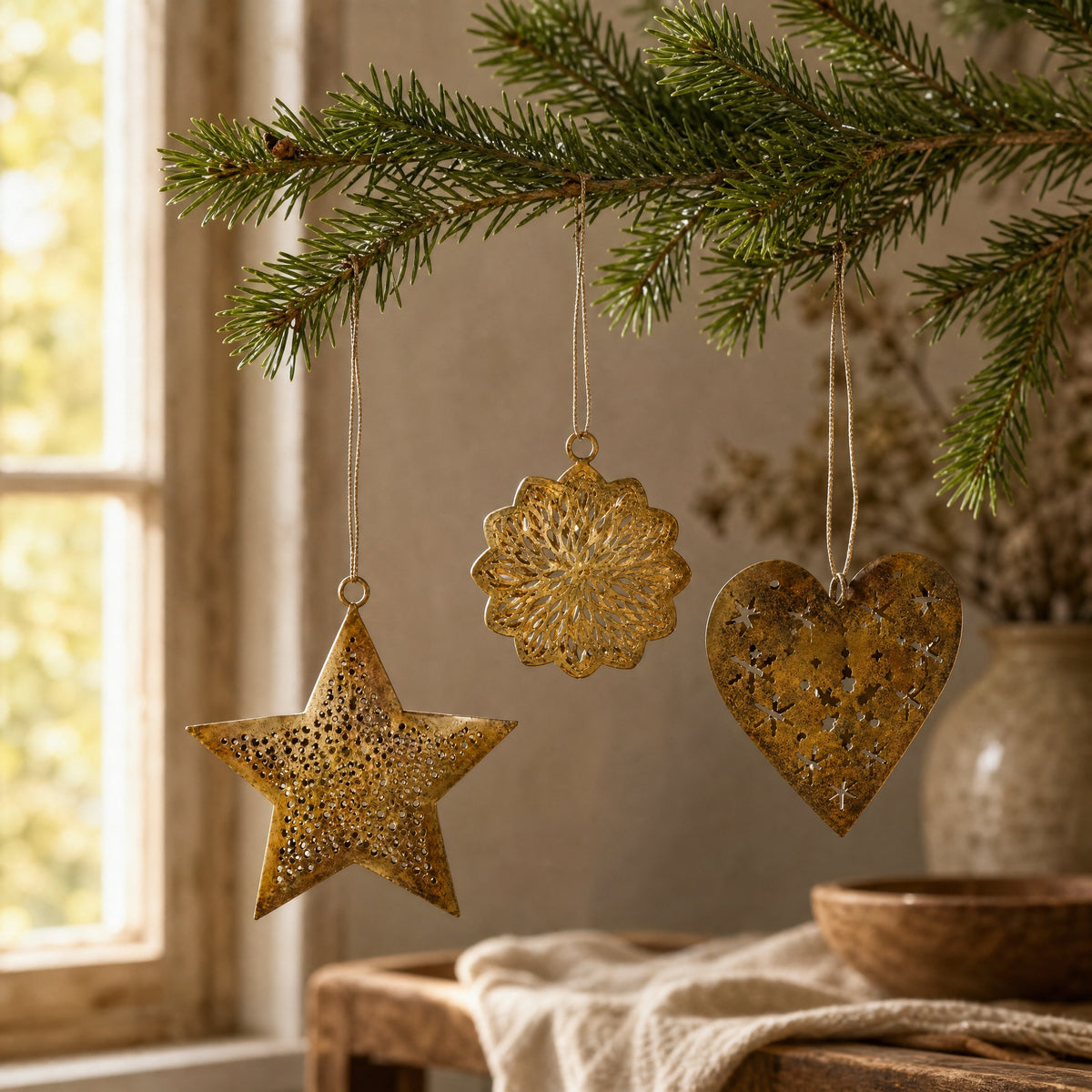 Metal decoration gold-colored
